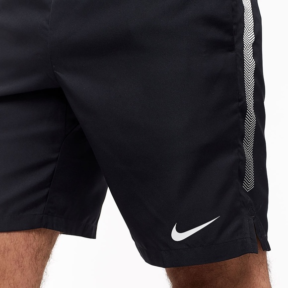 Black Nike Dri-FIT Form shorts (Large) - Picture 2 of 4
